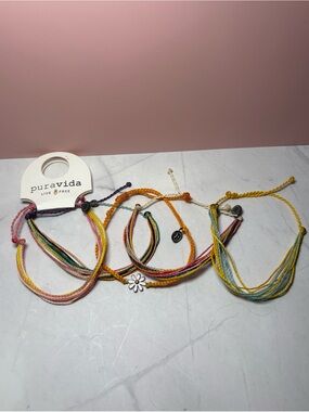 🧡 Set of Five Pura Vida Bracelets